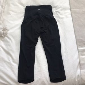 Lulu Lemon Cropped Black Leggings